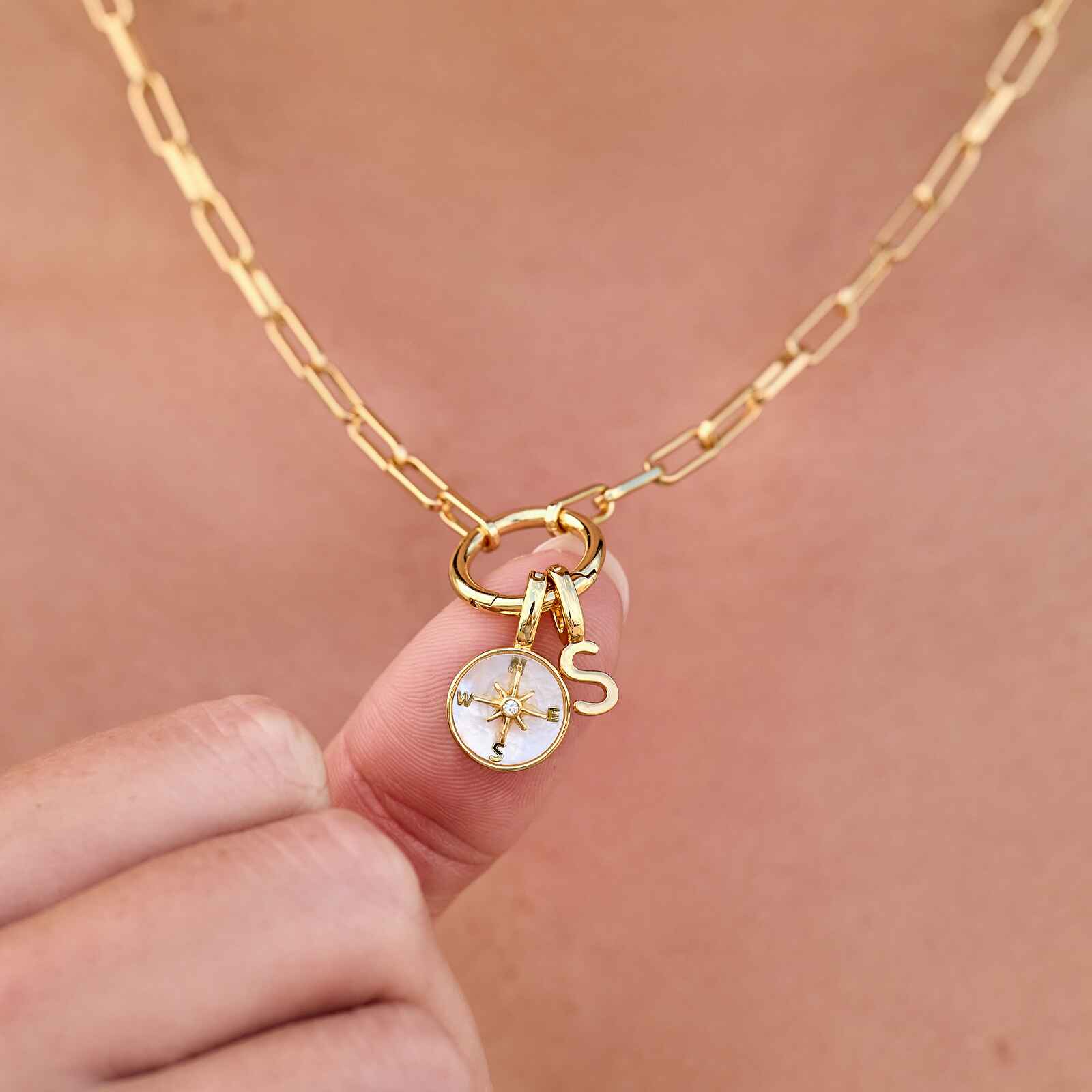 Harper Round Charm Chain Necklace